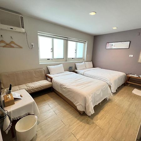 微趣 Wechill Hotel Tainan Luaran gambar
