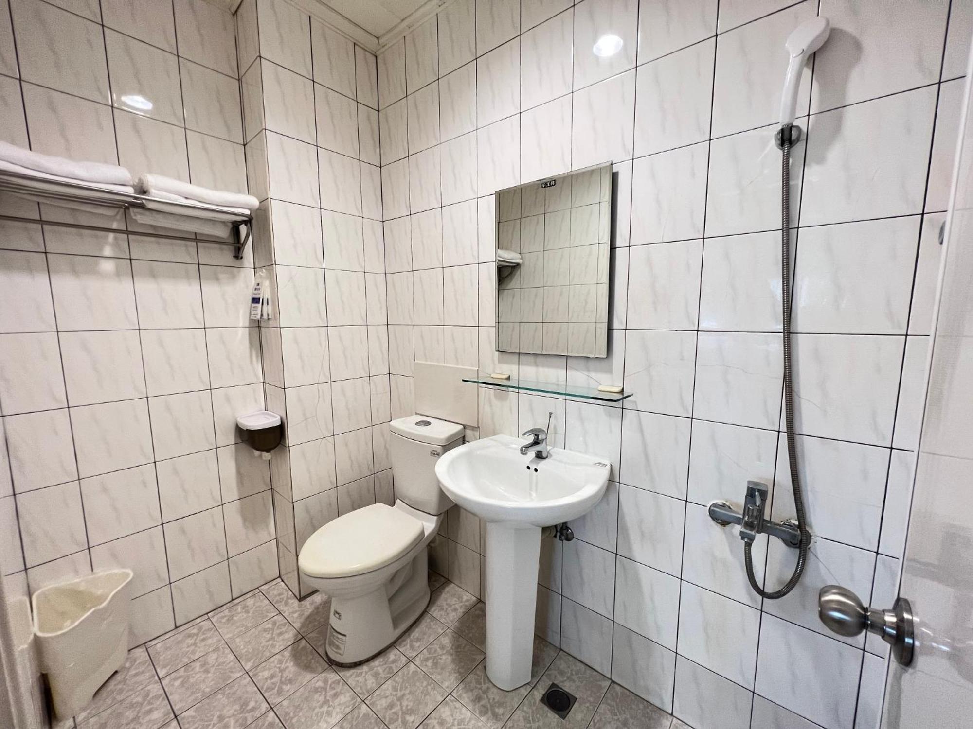 微趣 Wechill Hotel Tainan Luaran gambar