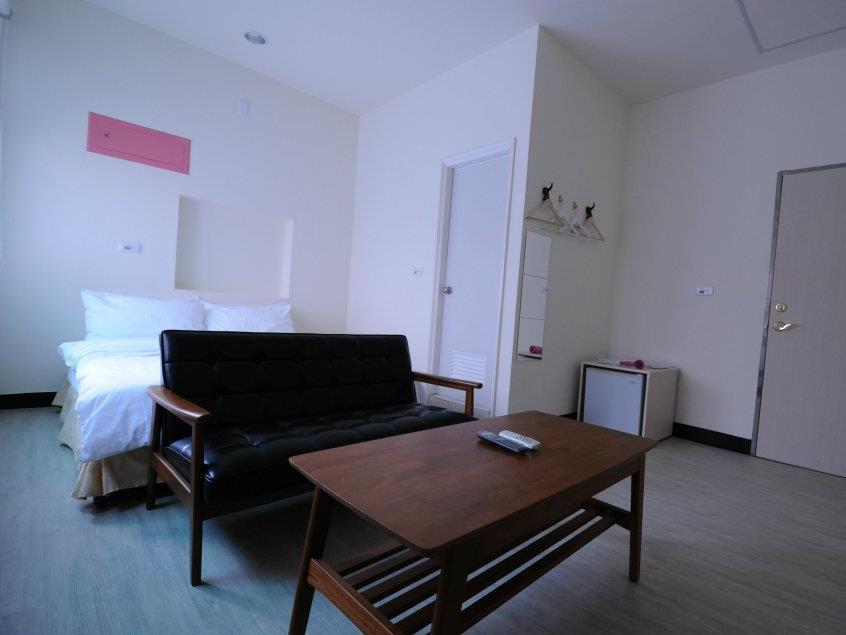 微趣 Wechill Hotel Tainan Luaran gambar
